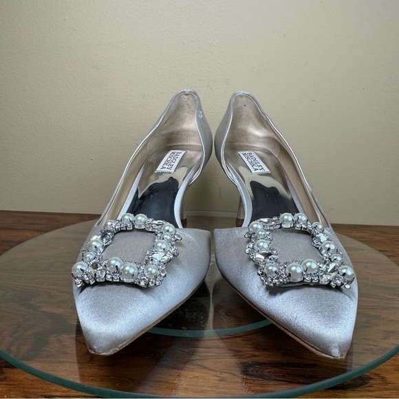 Badgley Mischka Fabia Kitten Heels - Picture 5 of 17